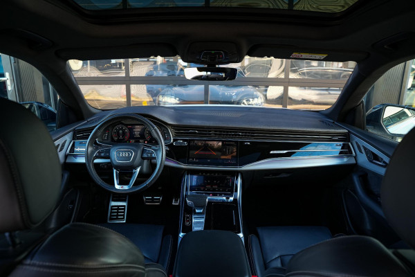 Audi Q8 55 TFSI quattro Pro Line Plus Panoramadak ABT Pakket Adapt. Cruise HeadUp 23''LM Trekhaak