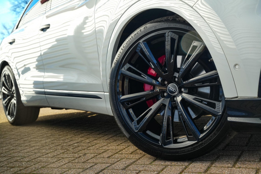 Audi Q8 55 TFSI quattro Pro Line Plus Panoramadak ABT Pakket Adapt. Cruise HeadUp 23''LM Trekhaak