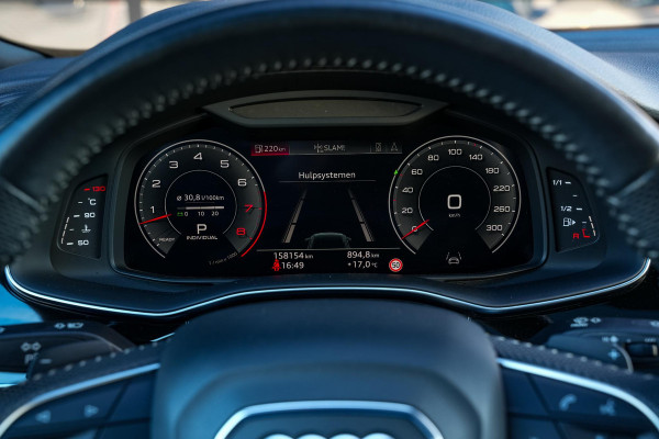 Audi Q8 55 TFSI quattro Pro Line Plus Panoramadak ABT Pakket Adapt. Cruise HeadUp 23''LM Trekhaak