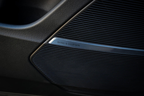 Audi Q8 55 TFSI quattro Pro Line Plus Panoramadak ABT Pakket Adapt. Cruise HeadUp 23''LM Trekhaak