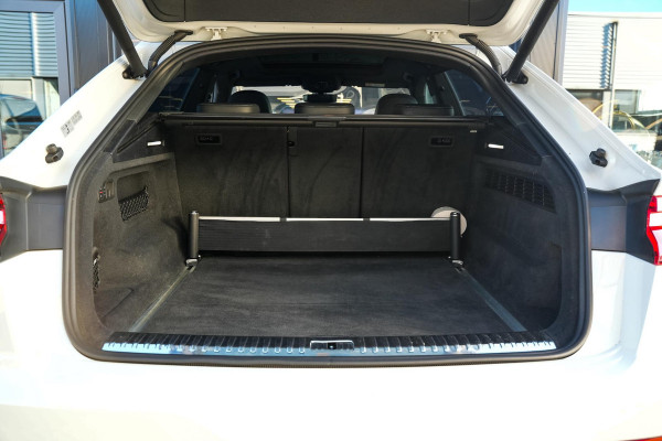 Audi Q8 55 TFSI quattro Pro Line Plus Panoramadak ABT Pakket Adapt. Cruise HeadUp 23''LM Trekhaak