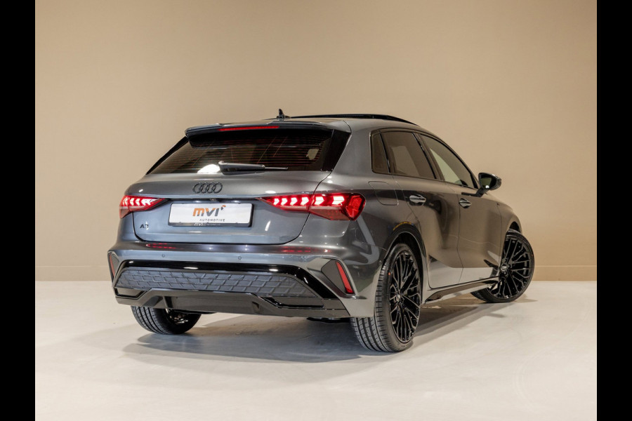 Audi A3 Sportback 35 TFSI S edition / 150pk / Panorama dak / Sonos / Achteruitrij camera /