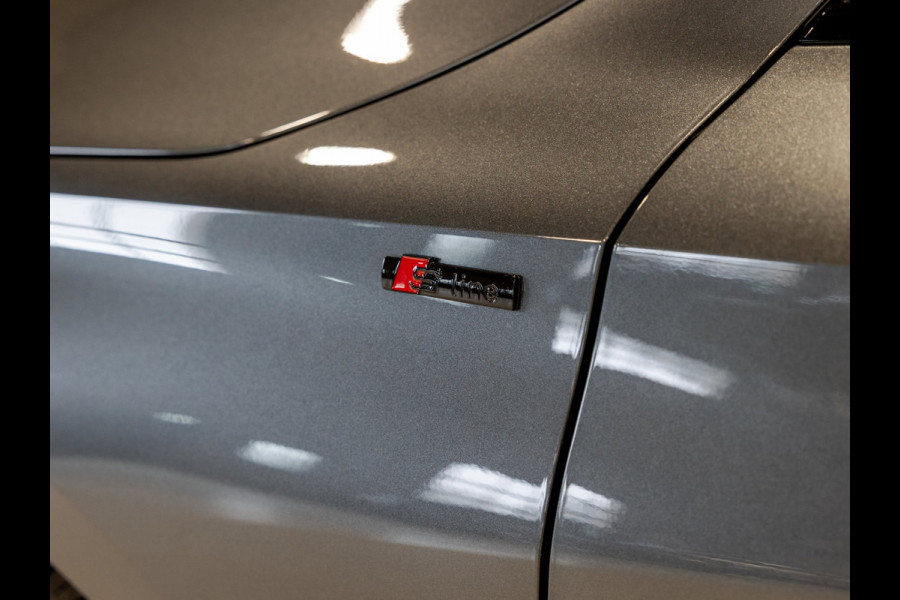 Audi A3 Sportback 35 TFSI S edition / 150pk / Panorama dak / Sonos / Achteruitrij camera /