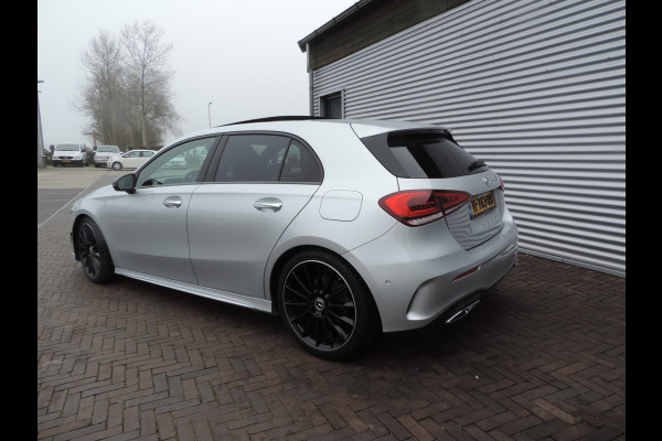 Mercedes-Benz A-Klasse 220 Launch Edition Premium Plus panorama dak sfeerlicht vol vol