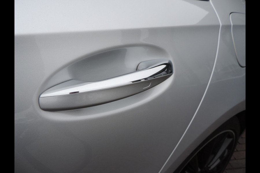 Mercedes-Benz A-Klasse 220 Launch Edition Premium Plus panorama dak sfeerlicht vol vol