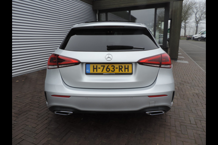 Mercedes-Benz A-Klasse 220 Launch Edition Premium Plus panorama dak sfeerlicht vol vol