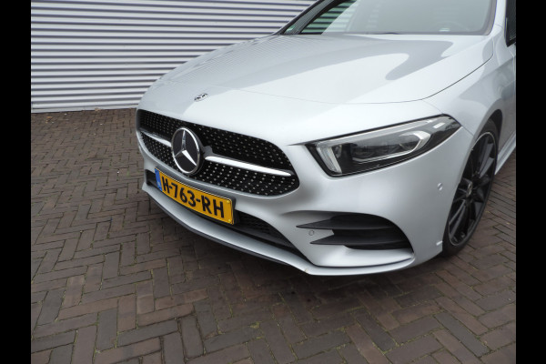 Mercedes-Benz A-Klasse 220 Launch Edition Premium Plus panorama dak sfeerlicht vol vol
