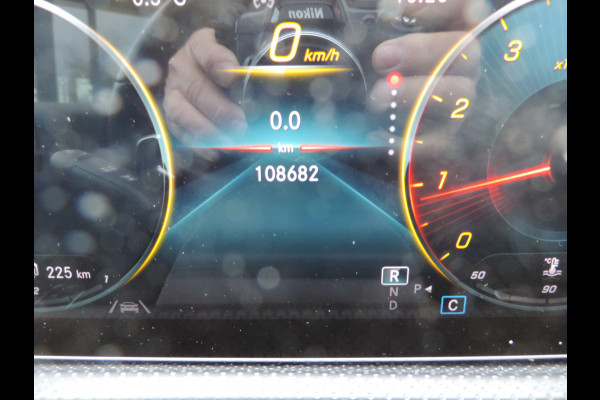 Mercedes-Benz A-Klasse 220 Launch Edition Premium Plus panorama dak sfeerlicht vol vol