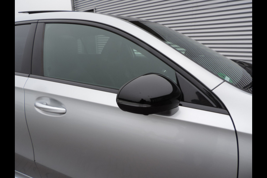 Mercedes-Benz A-Klasse 220 Launch Edition Premium Plus panorama dak sfeerlicht vol vol