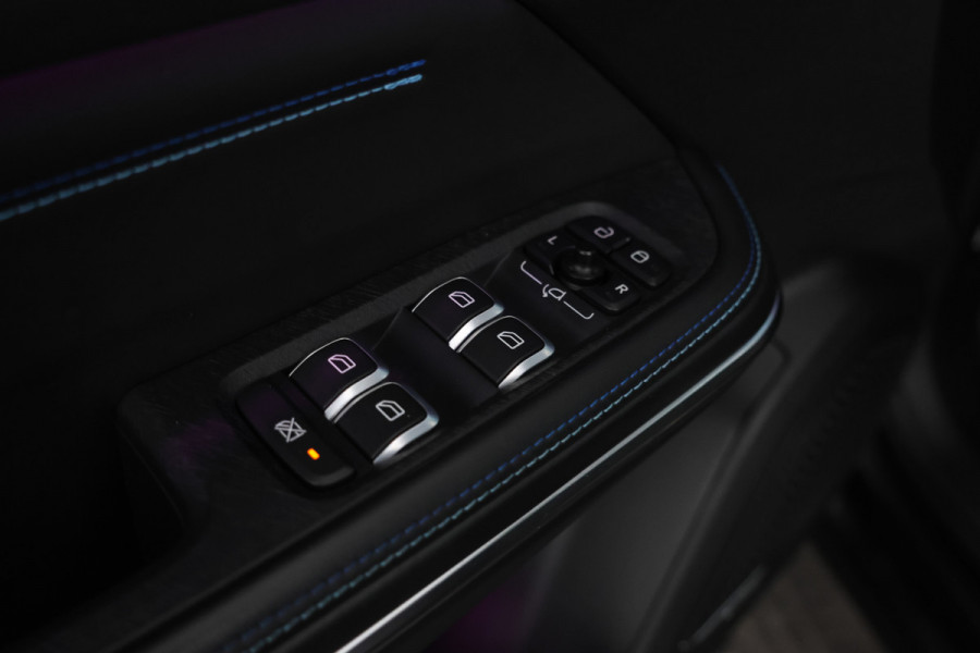 Lynk & Co 01 1.5 UNIEK! FULL WRAP!