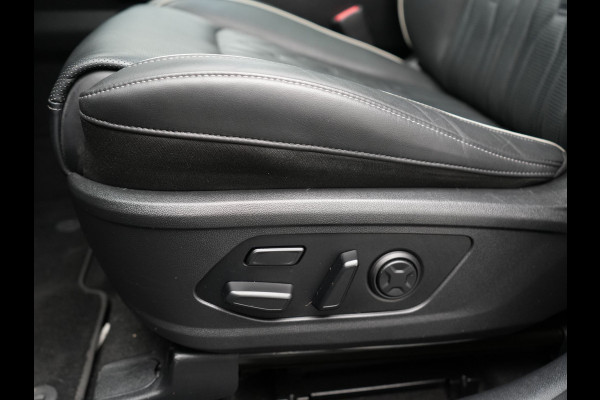 Kia Sorento 1.6 T-GDI Plug-in Hybrid 4WD ExecutiveLine 265pk Dealer O.H | Panodak | Trekhaak Afn. | Adaptive Cruise | Lederen Comfortzetels Ventilatie & Memory | 360 Camera | Head Up | BOSE | Cameraspiegels | Matrix LED |