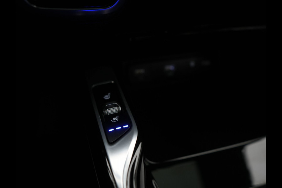 Kia Sorento 1.6 T-GDI Plug-in Hybrid 4WD ExecutiveLine 265pk Dealer O.H | Panodak | Trekhaak Afn. | Adaptive Cruise | Lederen Comfortzetels Ventilatie & Memory | 360 Camera | Head Up | BOSE | Cameraspiegels | Matrix LED |