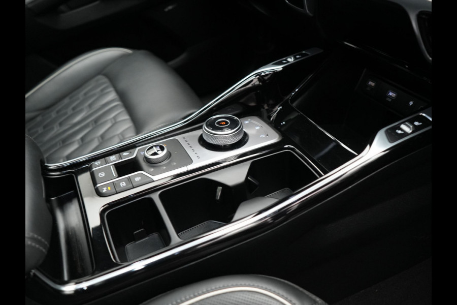 Kia Sorento 1.6 T-GDI Plug-in Hybrid 4WD ExecutiveLine 265pk Dealer O.H | Panodak | Trekhaak Afn. | Adaptive Cruise | Lederen Comfortzetels Ventilatie & Memory | 360 Camera | Head Up | BOSE | Cameraspiegels | Matrix LED |