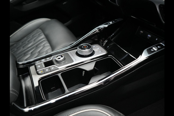 Kia Sorento 1.6 T-GDI Plug-in Hybrid 4WD ExecutiveLine 265pk Dealer O.H | Panodak | Trekhaak Afn. | Adaptive Cruise | Lederen Comfortzetels Ventilatie & Memory | 360 Camera | Head Up | BOSE | Cameraspiegels | Matrix LED |