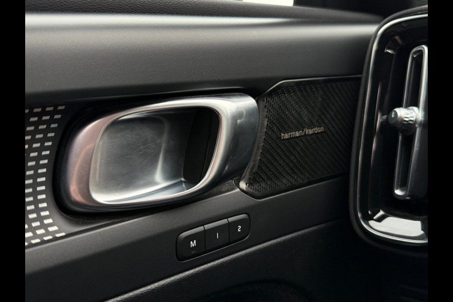 Volvo XC40 1.5 T5 Recharge R-Design NL-auto | Schuif- Kanteldak | H&K | Trekhaak | Stoelverwarming | Memory |