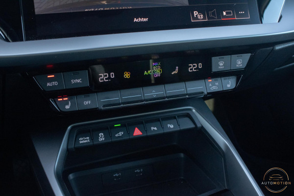 Audi A3 Sportback 40 TFSI e PANO CAMERA PARKEERHULP