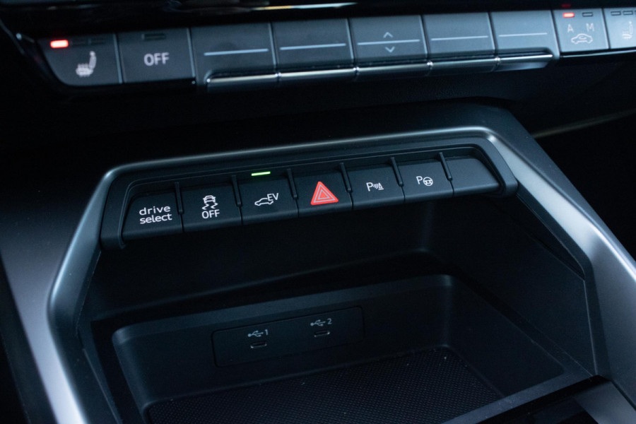 Audi A3 Sportback 40 TFSI e PANO CAMERA PARKEERHULP