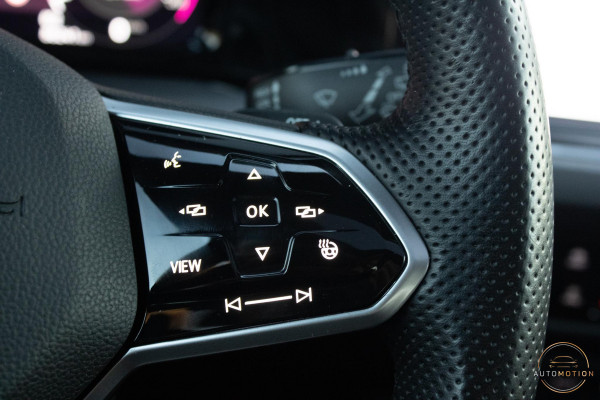 Volkswagen Golf 1.4 eHybrid GTE PANO IQ LIGHTS CAMERA ACC