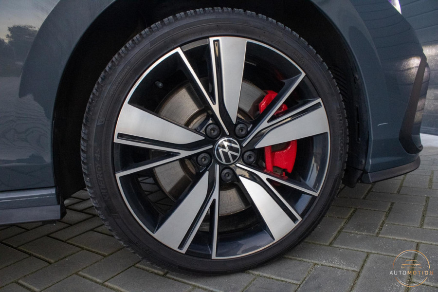 Volkswagen Golf 1.4 eHybrid GTE PANO IQ LIGHTS CAMERA ACC