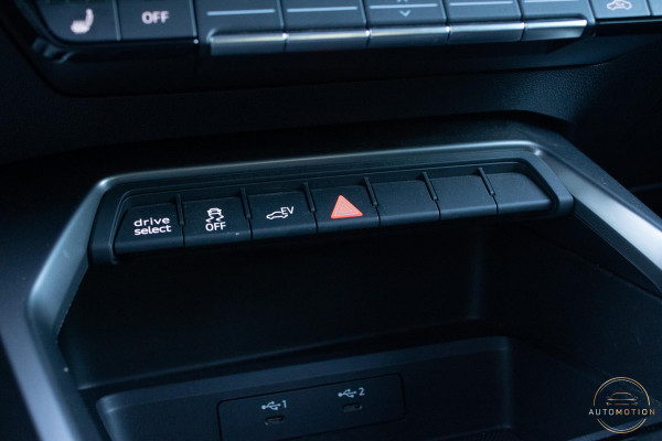 Audi A3 Sportback 40 TFSIe PANO CAMERA STOELVERWARMING