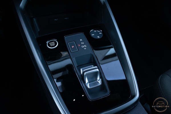 Audi A3 Sportback 40 TFSIe PANO CAMERA STOELVERWARMING