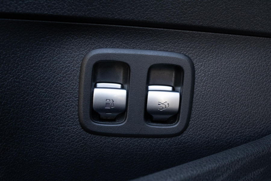 Mercedes-Benz C-Klasse 300 e AMG Line PANO 360 CAMERA ADAPTIEF SFEER