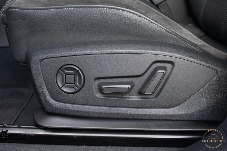 Audi A3 35 TFSI PANO S LINE LEDER CAMERA ELEKTRISCHE STOELEN