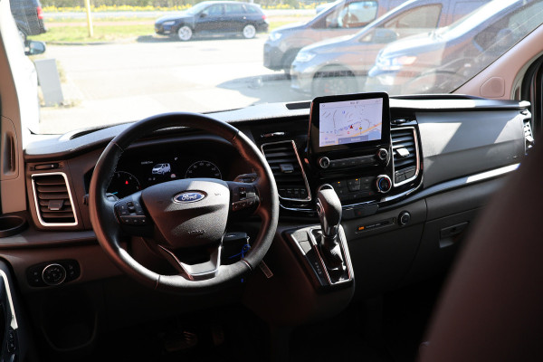 Ford Transit Custom 320 2.0 TDCI 170 PK L2H1 Active DC | Dubbel Cabine | ACC | BLIS | Elek stoelen | Lederen bekleding | CarPlay | Camera | Navigati | Trekhaak | DAB | Stoelverwarming | Nieuwe APK | 5-Zitter