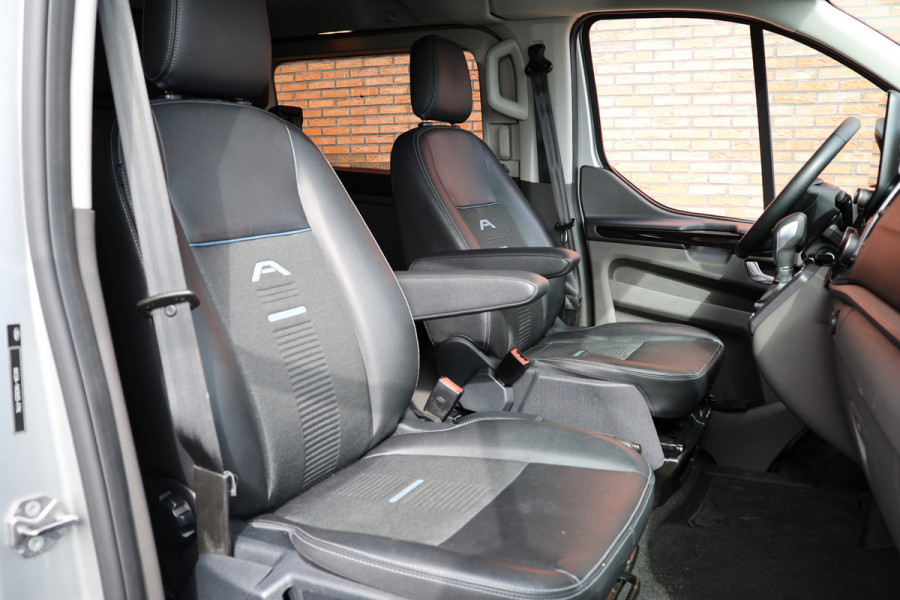 Ford Transit Custom 320 2.0 TDCI 170 PK L2H1 Active DC | Dubbel Cabine | ACC | BLIS | Elek stoelen | Lederen bekleding | CarPlay | Camera | Navigati | Trekhaak | DAB | Stoelverwarming | Nieuwe APK | 5-Zitter