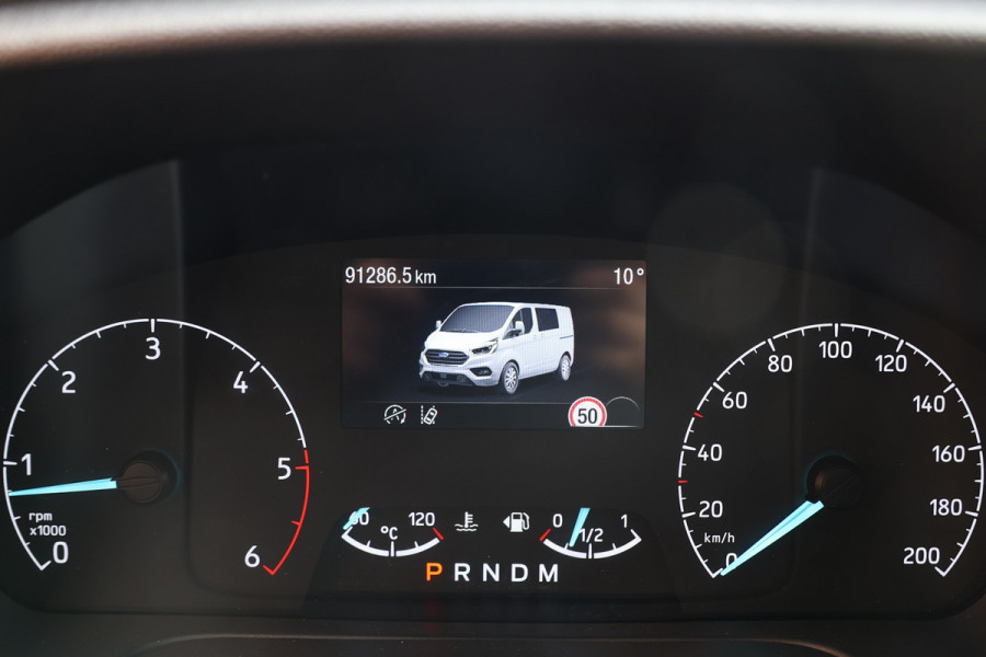 Ford Transit Custom 320 2.0 TDCI 170 PK L2H1 Active DC | Dubbel Cabine | ACC | BLIS | Elek stoelen | Lederen bekleding | CarPlay | Camera | Navigati | Trekhaak | DAB | Stoelverwarming | Nieuwe APK | 5-Zitter