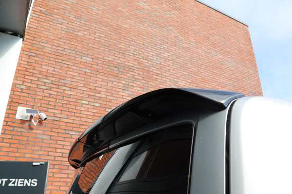 Ford Transit Custom 320 2.0 TDCI 170 PK L2H1 Active DC | Dubbel Cabine | ACC | BLIS | Elek stoelen | Lederen bekleding | CarPlay | Camera | Navigati | Trekhaak | DAB | Stoelverwarming | Nieuwe APK | 5-Zitter