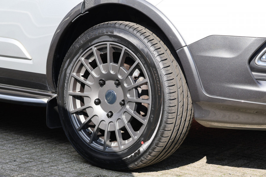 Ford Transit Custom 320 2.0 TDCI 170 PK L2H1 Active DC | Dubbel Cabine | ACC | BLIS | Elek stoelen | Lederen bekleding | CarPlay | Camera | Navigati | Trekhaak | DAB | Stoelverwarming | Nieuwe APK | 5-Zitter