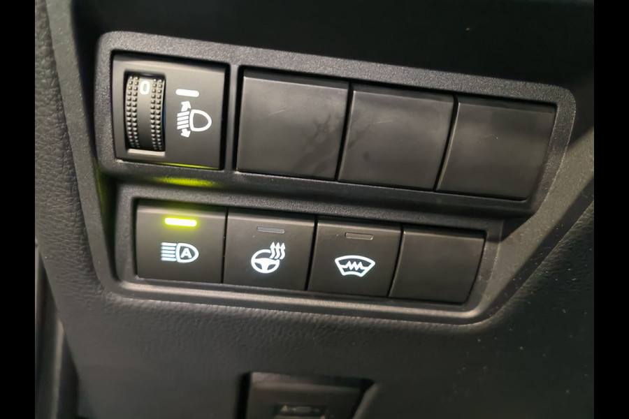 Toyota Yaris Cross 1.5 Hybrid 115 First Edition Rijklaar + Fabrieksgarantie Henk Jongen Auto's in Helmond,  al 50 jaar service zoals 't hoort!