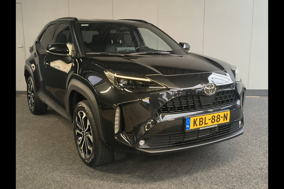 Toyota Yaris Cross 1.5 Hybrid 115 First Edition Rijklaar + fabrieksgarantie Henk Jongen Auto's in Helmond,  al 50 jaar service zoals 't hoort!