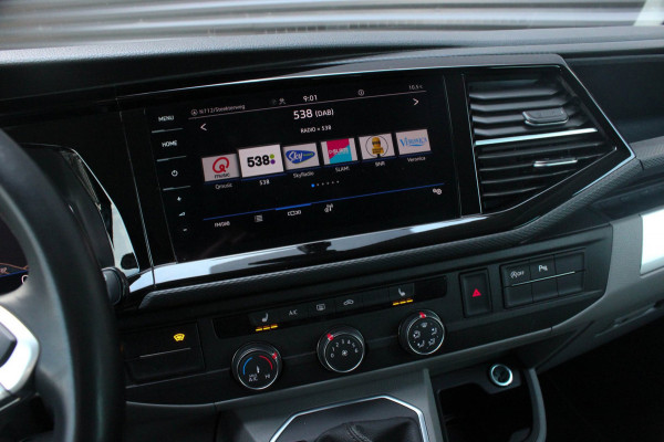 Volkswagen Transporter 2.0 TDI L2H1 BULLI DUBBEL CABINE 150PK 2023 JB- EDITON / ACTIVE DISPLAY / VERLAGINGSVEREN / APPLE CARPLAY