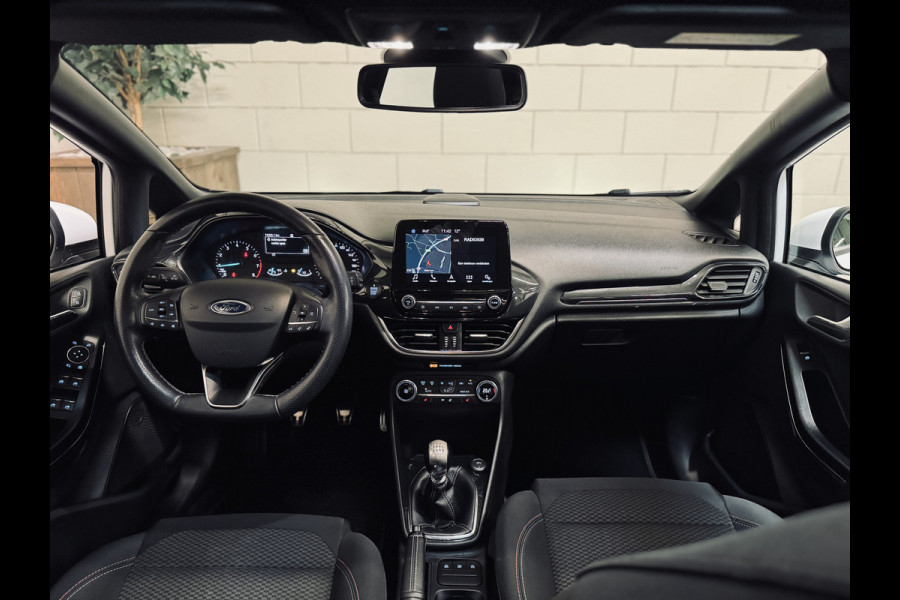 Ford Fiesta 1.0 EcoBoost ST-Line | Panorama | WinterPack | NAP