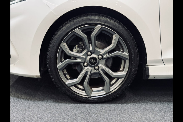 Ford Fiesta 1.0 EcoBoost ST-Line | Panorama | WinterPack | NAP