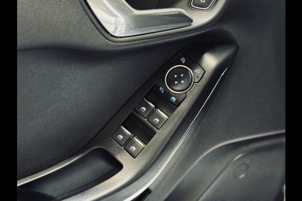 Ford Fiesta 1.0 EcoBoost ST-Line | Panorama | WinterPack | NAP