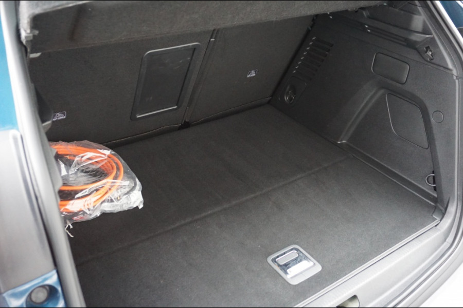 Peugeot 3008 195PK PHEV Allure AUT. | CAMERA | EL CLIMATE | NAVI | SUPER LUXE
