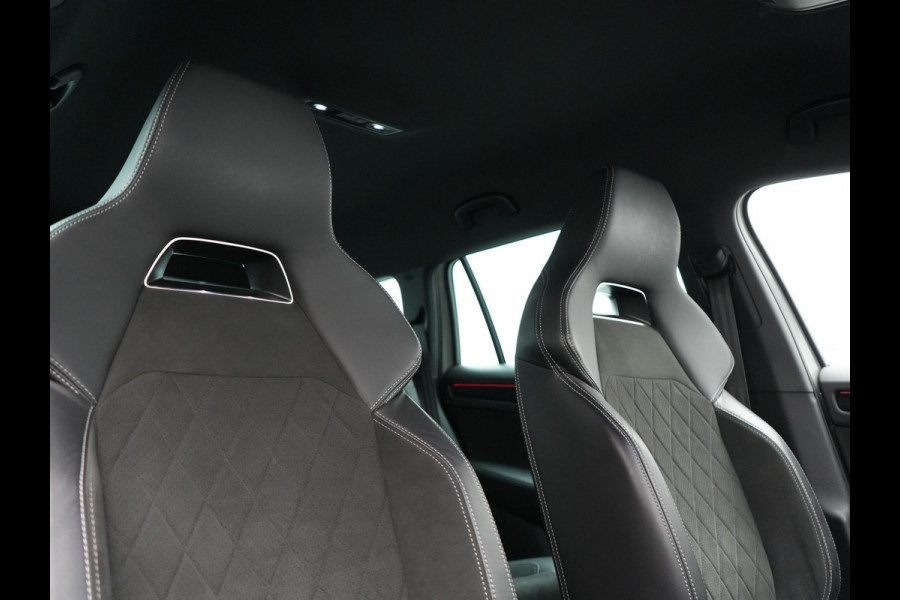 Škoda Kodiaq 1.5 TSI Sportline Business 150pk DSG | Trekhaak Af Fabriek | Adaptive Cruise | Camera | Alcantara Sportstoelen Memory & Verwarmd | Keyless | Sfeerverlichting | Apple Carplay | Virtual | Navigatie | DAB |