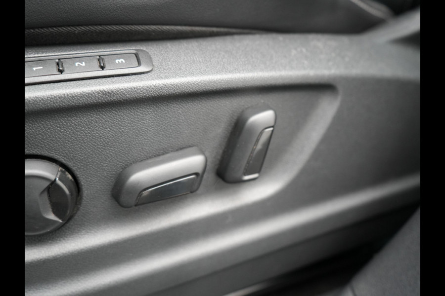 Škoda Kodiaq 1.5 TSI Sportline Business 150pk DSG | Trekhaak Af Fabriek | Adaptive Cruise | Camera | Alcantara Sportstoelen Memory & Verwarmd | Keyless | Sfeerverlichting | Apple Carplay | Virtual | Navigatie | DAB |