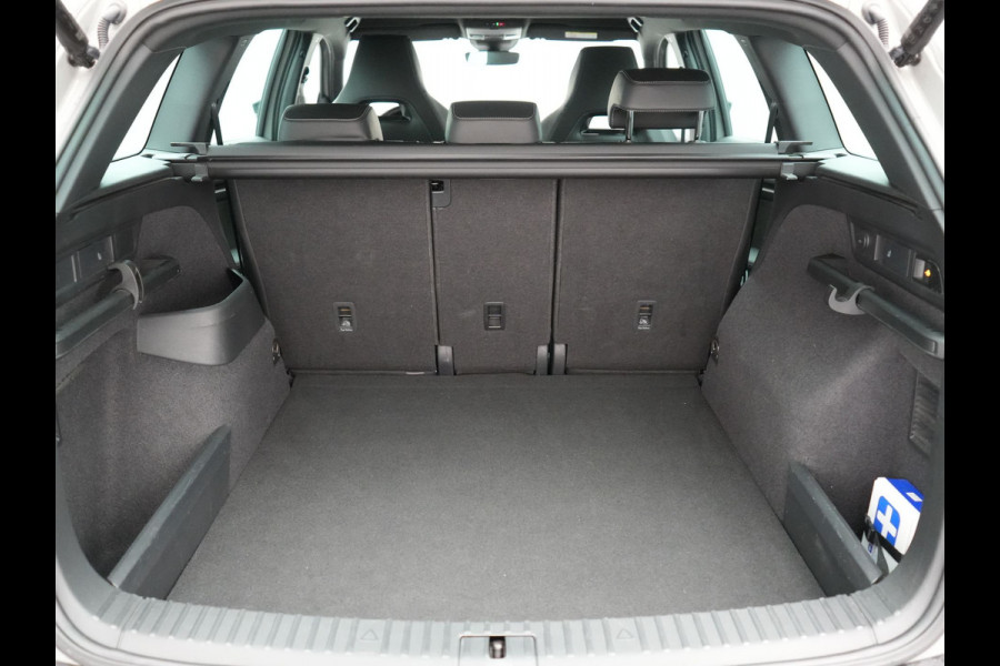 Škoda Kodiaq 1.5 TSI Sportline Business 150pk DSG | Trekhaak Af Fabriek | Adaptive Cruise | Camera | Alcantara Sportstoelen Memory & Verwarmd | Keyless | Sfeerverlichting | Apple Carplay | Virtual | Navigatie | DAB |