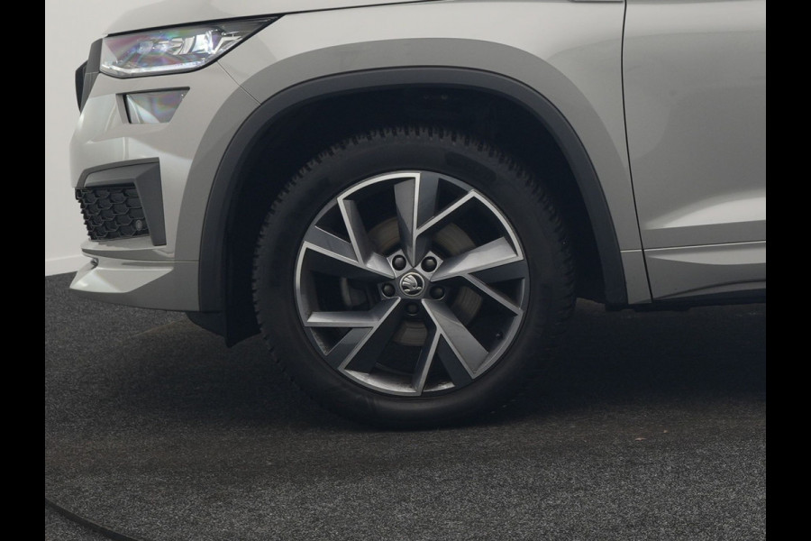 Škoda Kodiaq 1.5 TSI Sportline Business 150pk DSG | Trekhaak Af Fabriek | Adaptive Cruise | Camera | Alcantara Sportstoelen Memory & Verwarmd | Keyless | Sfeerverlichting | Apple Carplay | Virtual | Navigatie | DAB |