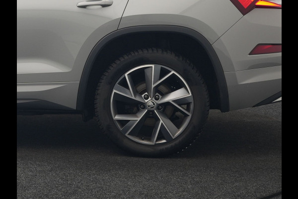 Škoda Kodiaq 1.5 TSI Sportline Business 150pk DSG | Trekhaak Af Fabriek | Adaptive Cruise | Camera | Alcantara Sportstoelen Memory & Verwarmd | Keyless | Sfeerverlichting | Apple Carplay | Virtual | Navigatie | DAB |