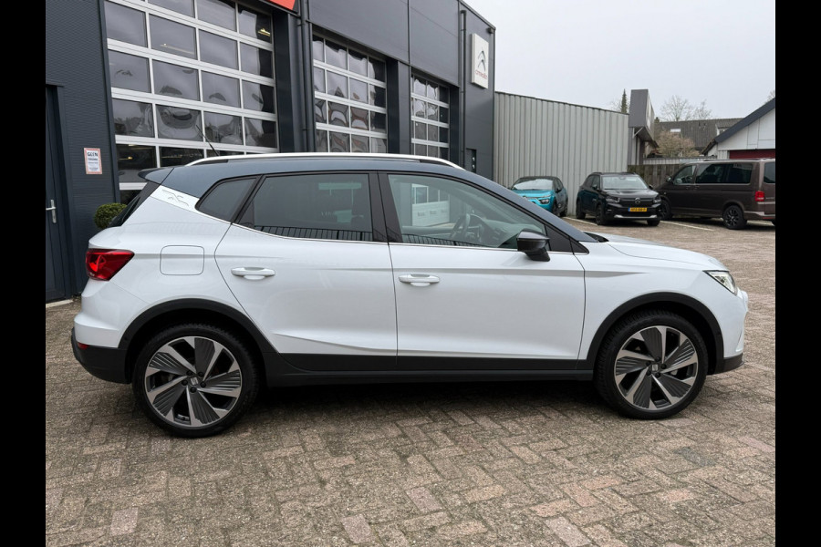 Seat Arona 1.0 EcoTSI FR Anniversary Automaat | Camera | Stoelverwarming | 4s banden |