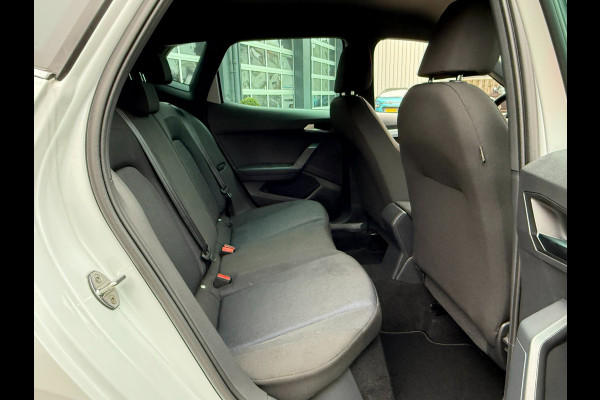 Seat Arona 1.0 EcoTSI FR Anniversary Automaat | Camera | Stoelverwarming | 4s banden |