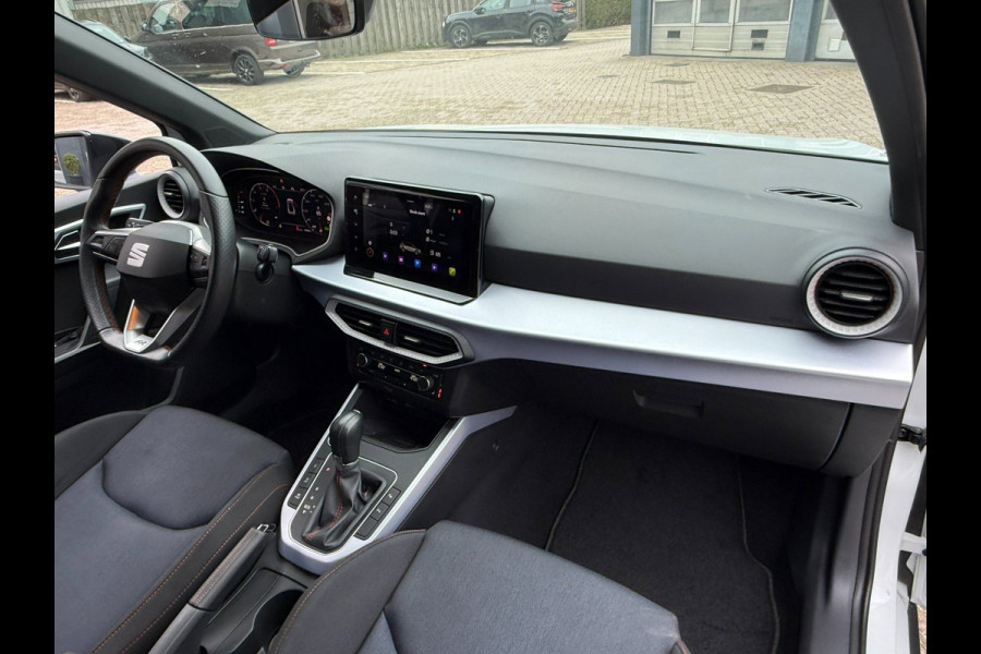 Seat Arona 1.0 EcoTSI FR Anniversary Automaat | Camera | Stoelverwarming | 4s banden |