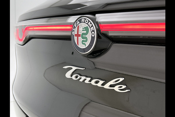 Alfa Romeo Tonale 1.5T 131PK Automaat Sprint / Pdc.V+A / Stoel+Stuur verwarming / Navigatie / Lmv / Adaptive Cruise / Carplay / Apk 10-2027