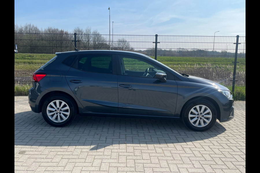 Seat Ibiza 1.0 TSI Flex| PDC | Camera | Navi | Carplay |