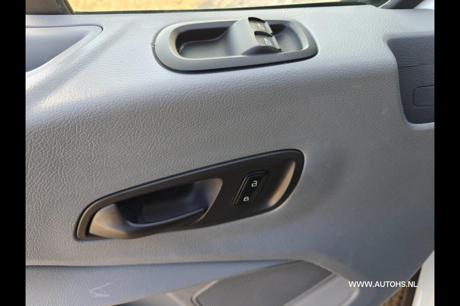 Ford Transit 350 2.0 TDCI L2H2 Trend , 1e Eig , Ex overheid , Euro 6 , Airco, Camera , cruise , in pracht staat.